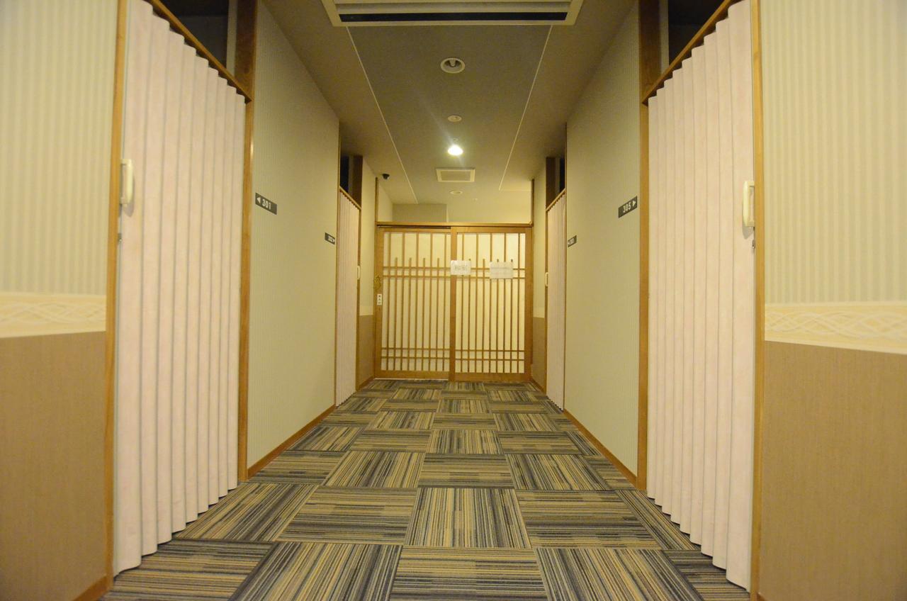 Kumamoto Capsule Hotel Exteriör bild