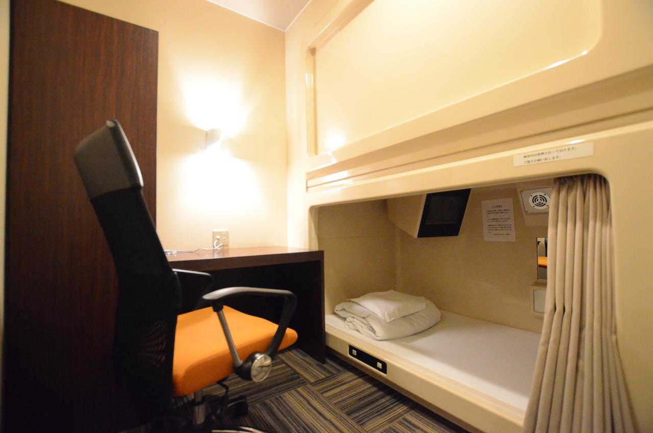 Kumamoto Capsule Hotel Exteriör bild
